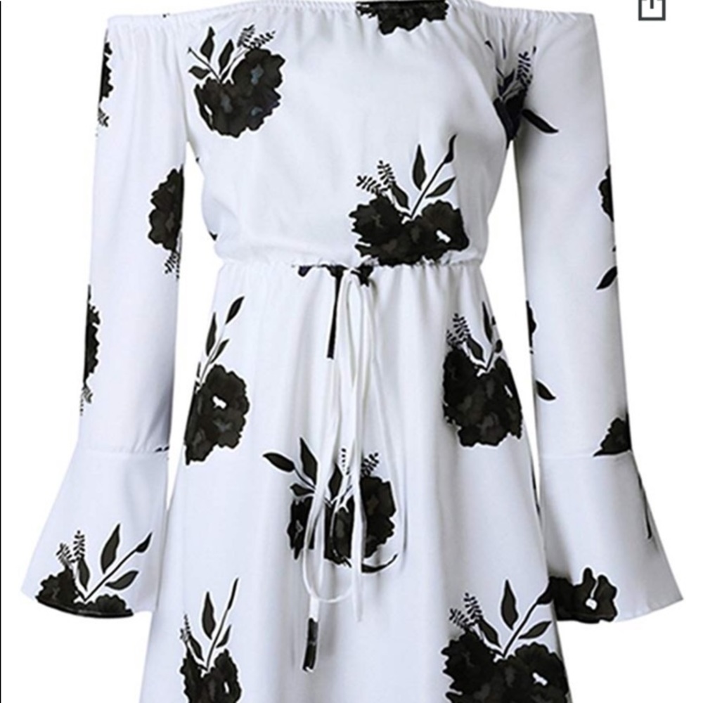 Dress - Picture 2 of 4